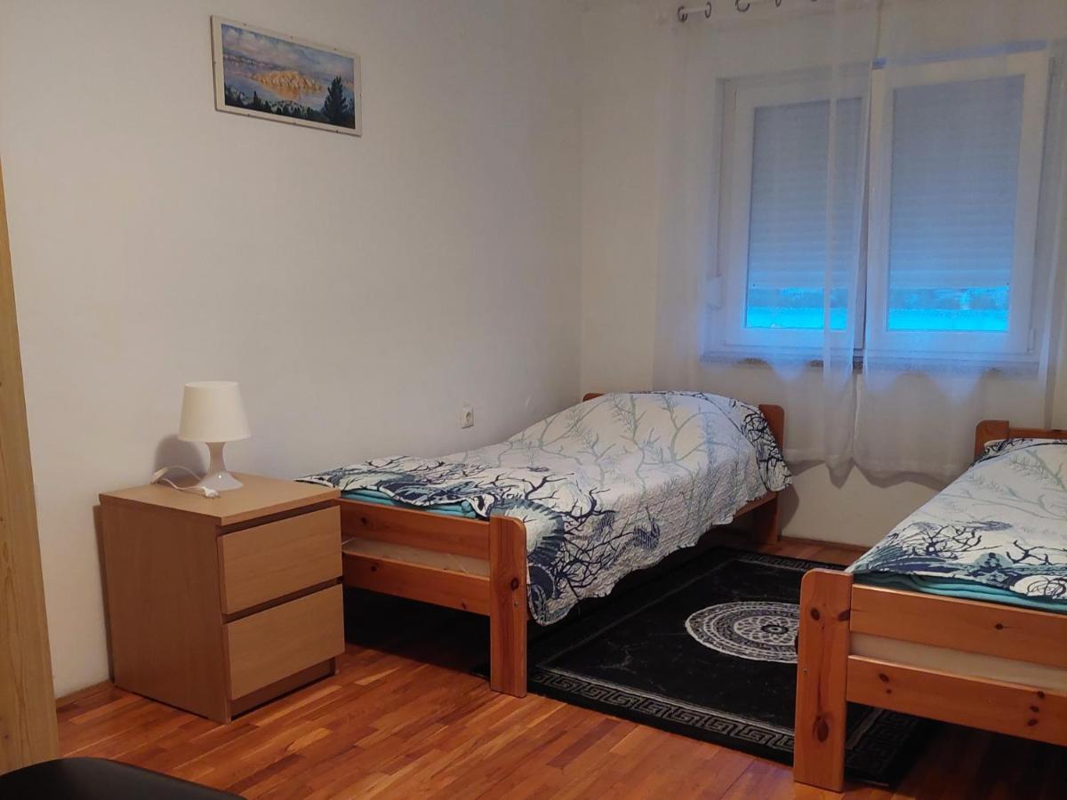 Apartmani Mujagic Batomalj Exterior foto